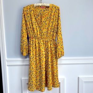 NWOT Hello Miz Yellow Floral Maternity Dress Sz S